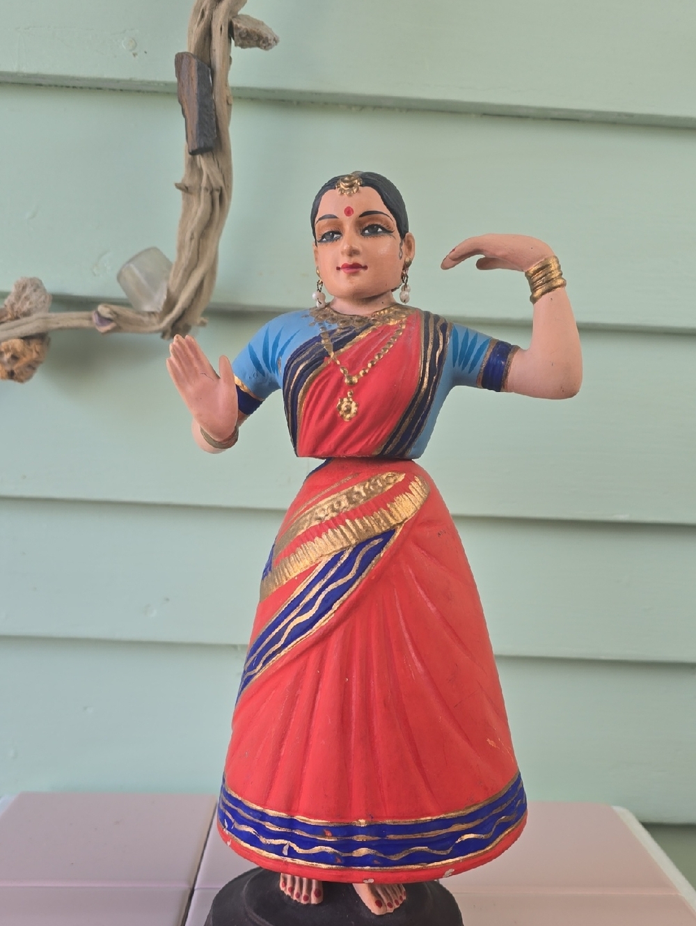 Hand-Painted Indian Dancing Girl Figurine - Red & Blue